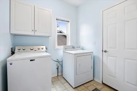 $535,000 | 234 Midlane Drive, Crystal Lake, IL 60012