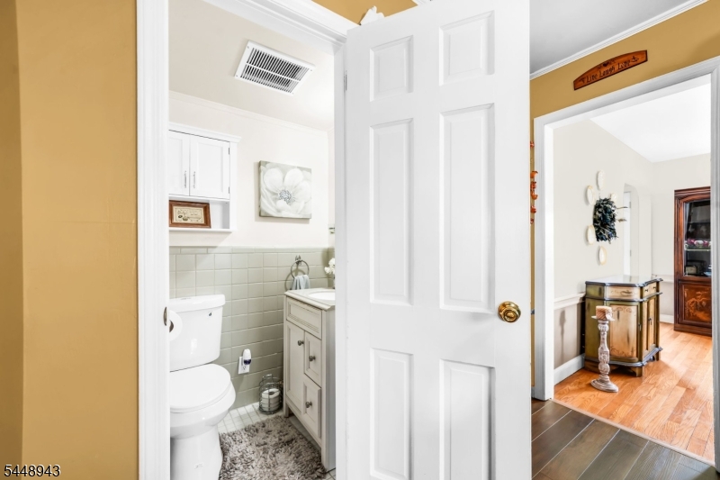 473 Whitewood Road Union, NJ 07083 - Photo 13 of 24