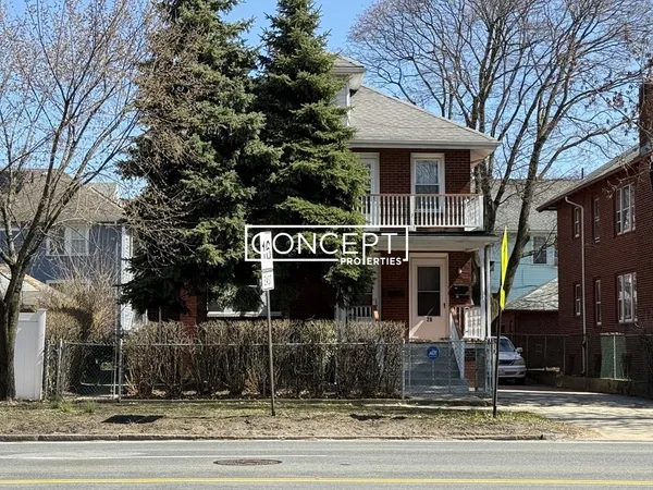 $3,300 | 28 Alewife Brook Parkway, Unit 2, Cambridge, MA 02140