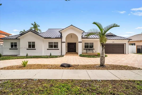 $1,180,000 | 15507 Northwest 82nd Court, Miami Lakes, FL 33016