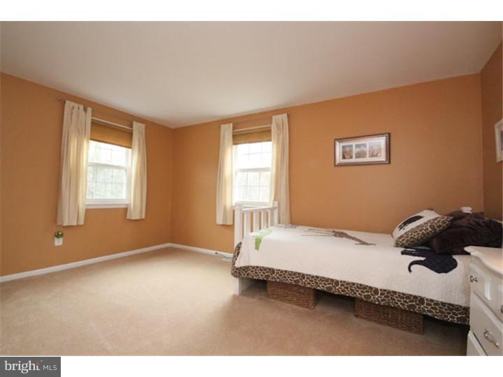 122 Hickory Road Marlton, NJ 08053 - Photo 16 of 20 Bathroom