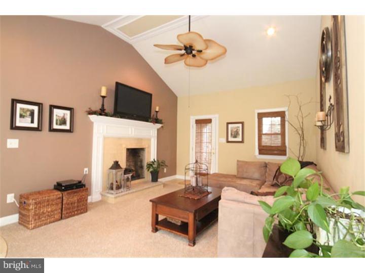 122 Hickory Road Marlton, NJ 08053 - Photo 6 of 20 Great Room
