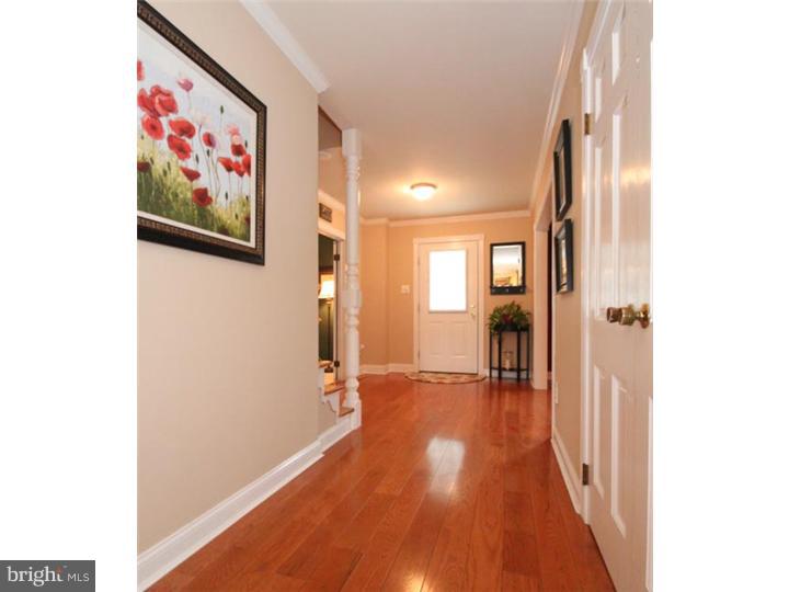 122 Hickory Road Marlton, NJ 08053 - Photo 9 of 20 Hallway