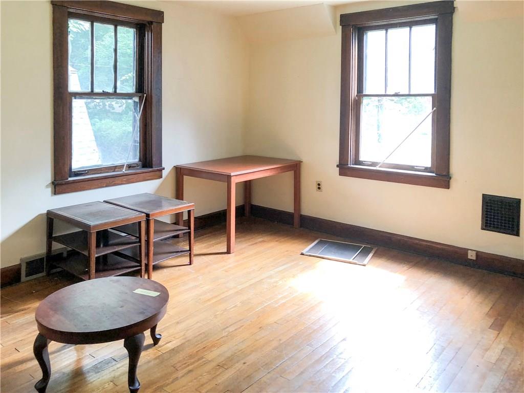 33 Wilkins Road Pittsburgh, PA 15221 - Photo 21 of 25 Gallery Image 21