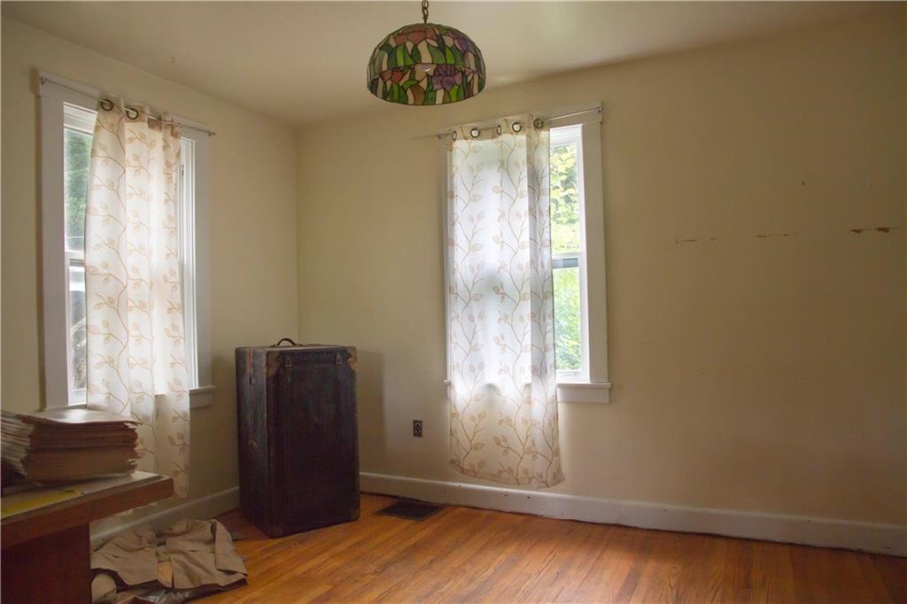 33 Wilkins Road Pittsburgh, PA 15221 - Photo 6 of 25 Gallery Image 6