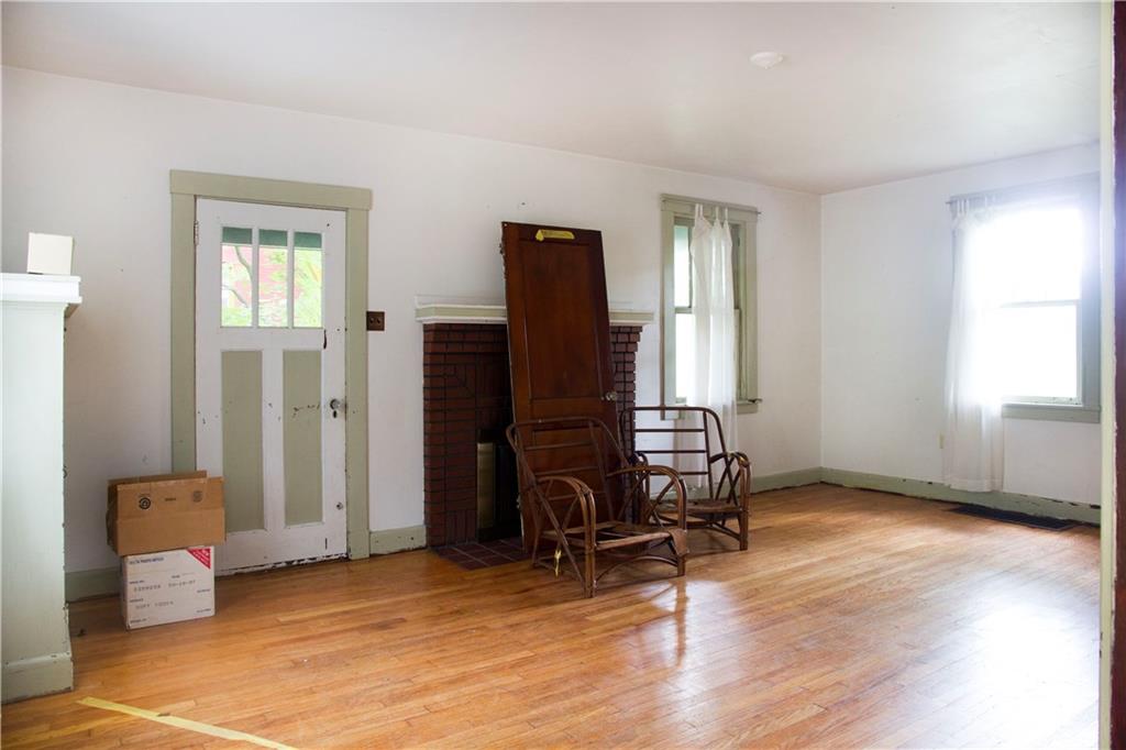 33 Wilkins Road Pittsburgh, PA 15221 - Photo 10 of 25 Gallery Image 10