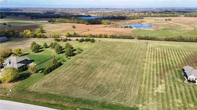 $225,000 | West 248th Street, Paola, KS 66071