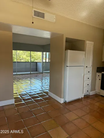 $185,000 | 349 East Thomas Road, Unit E207, Phoenix, AZ 85004