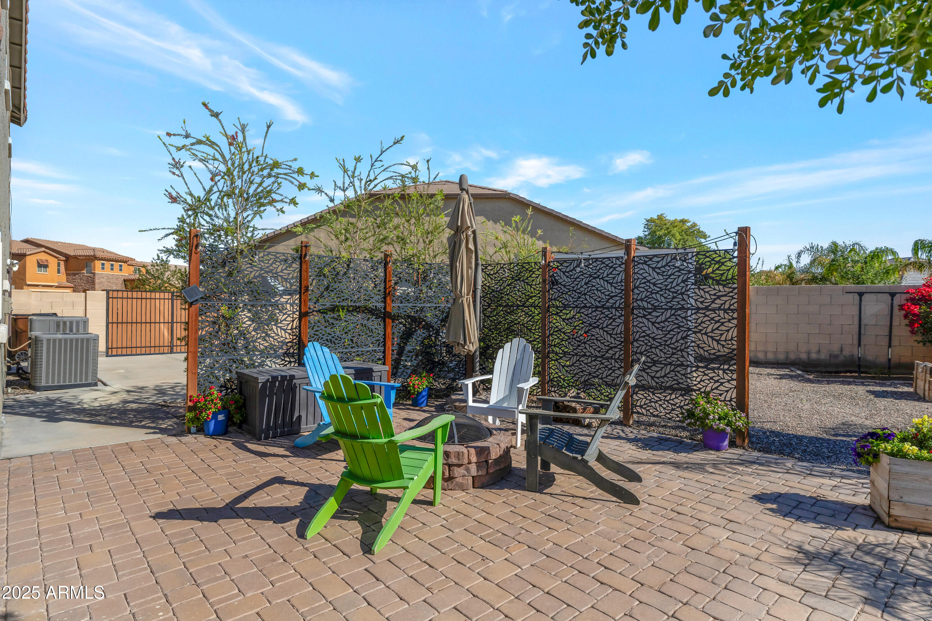 16896 North Palo Rojo Road Maricopa, AZ 85138 - Photo 38 of 48 a view of sitting area with furniture and entertaining space