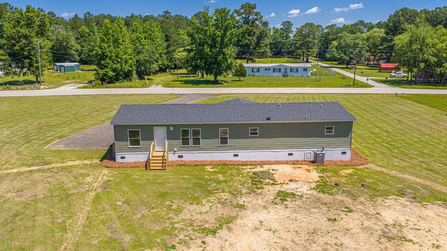 239 State Rd S-38-1610 Holly Hill, SC 29059 - Photo 7 of 86 20260517023940025046000000-o
