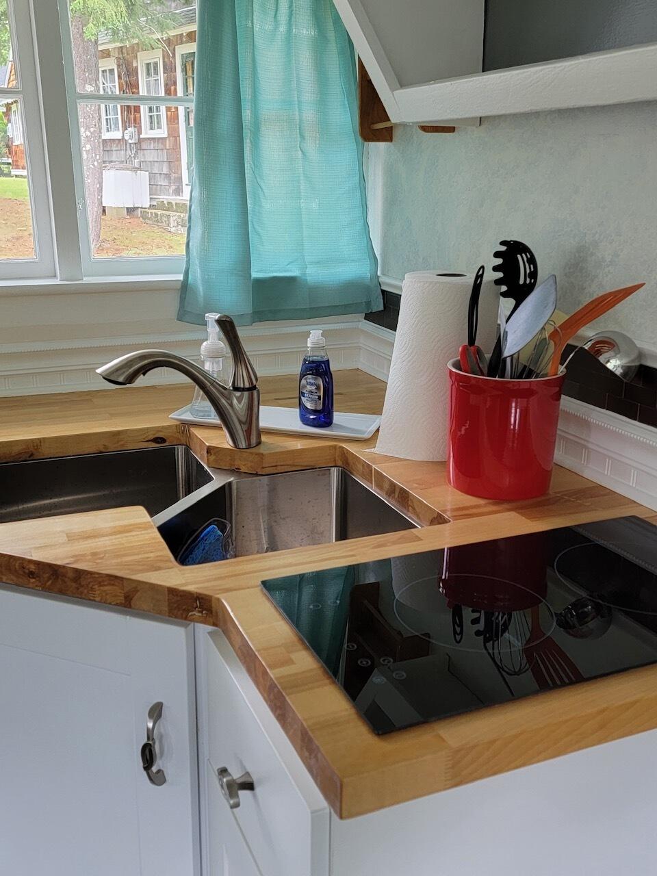 3 Perch Road Madison, ME 04950 - Photo 7 of 20 Corner sink & Induction Cooktop