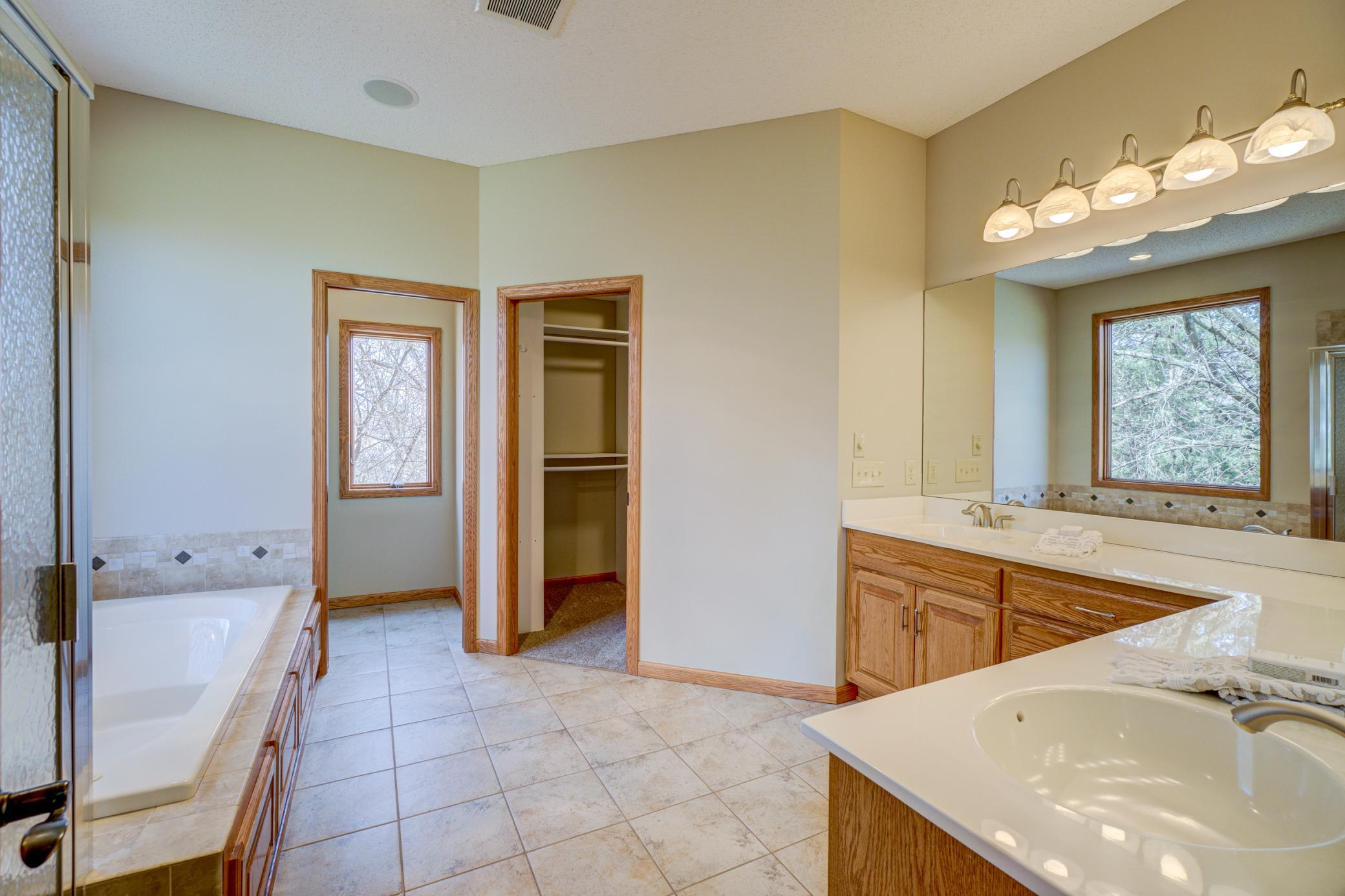 41 Mallard Road North Oaks, MN 55127 - Photo 22 of 32