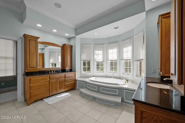 $1,290,000 | 450 Cox Road, Washington, NC 27889