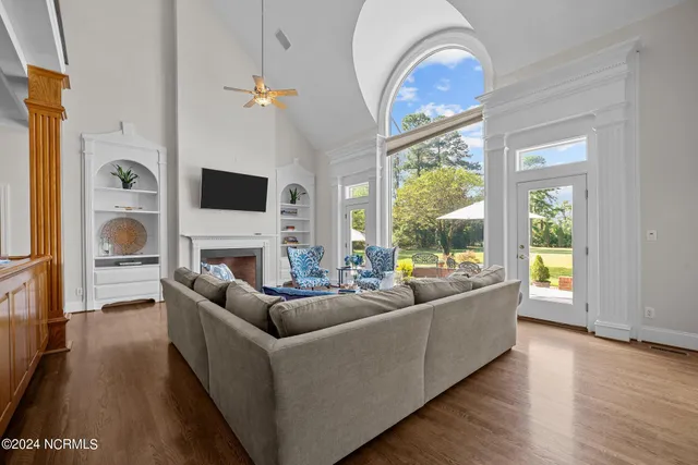 $1,290,000 | 450 Cox Road, Washington, NC 27889