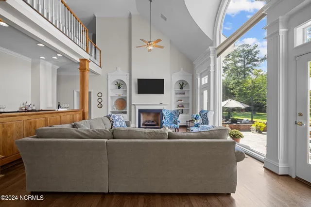 $1,290,000 | 450 Cox Road, Washington, NC 27889