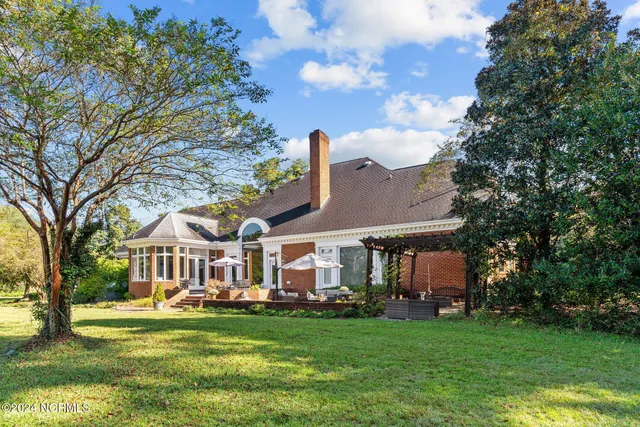 $1,290,000 | 450 Cox Road, Washington, NC 27889