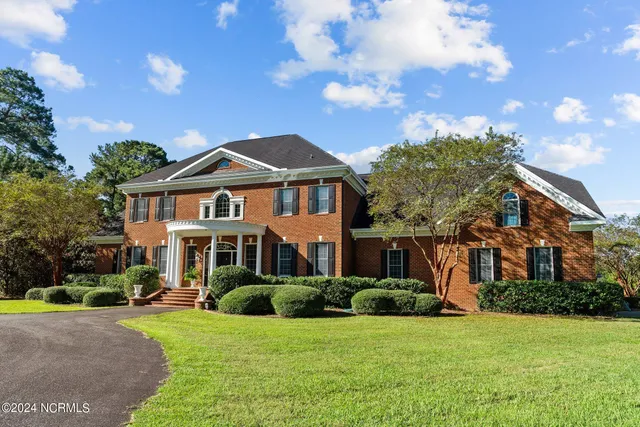 $1,290,000 | 450 Cox Road, Washington, NC 27889