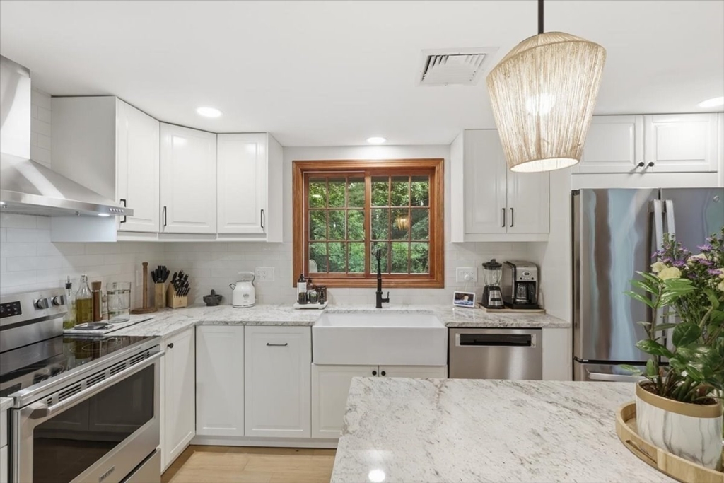 8 Wheelock Road Wayland, MA 01778 - Photo 10 of 30 Gallery Image 10