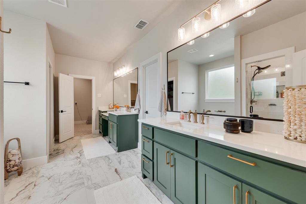 301 Sharla Smelley Road Weatherford, TX 76088 - Photo 17 of 35 Gallery Image 17