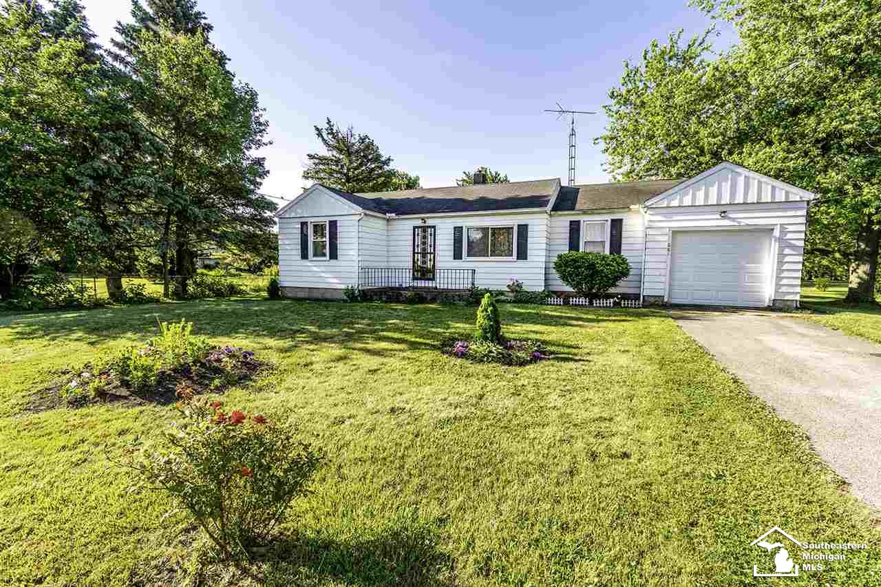 881 East Dean Road Temperance, MI 48182 - Photo 2 of 30