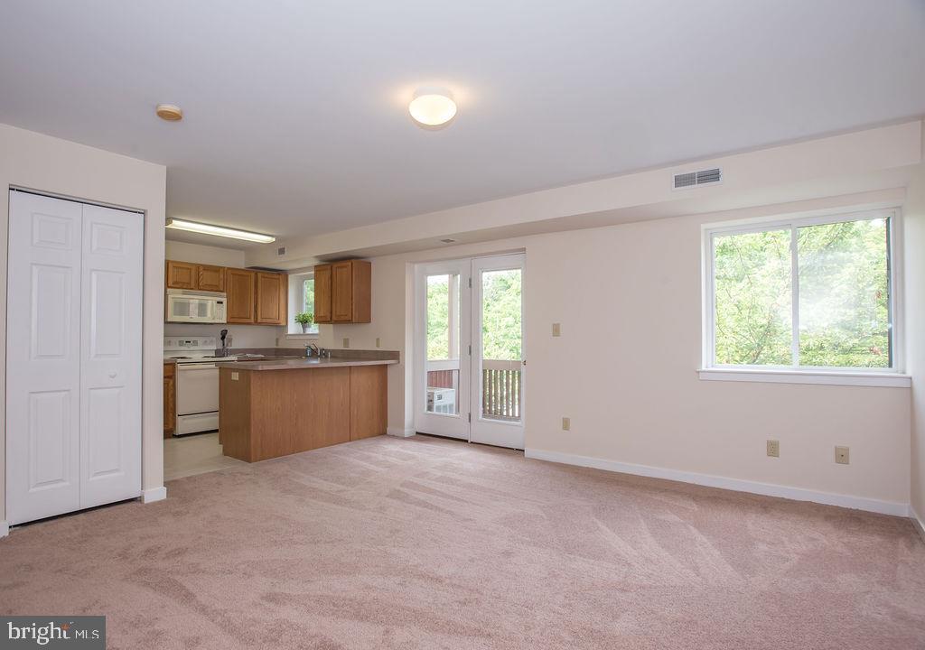 8404 Westview Road Wilmington, DE 19802 - Photo 9 of 20 Gallery Image 9