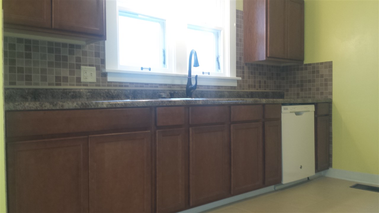 309 Adams Street Decatur, IN 46733 - Photo 5 of 22
