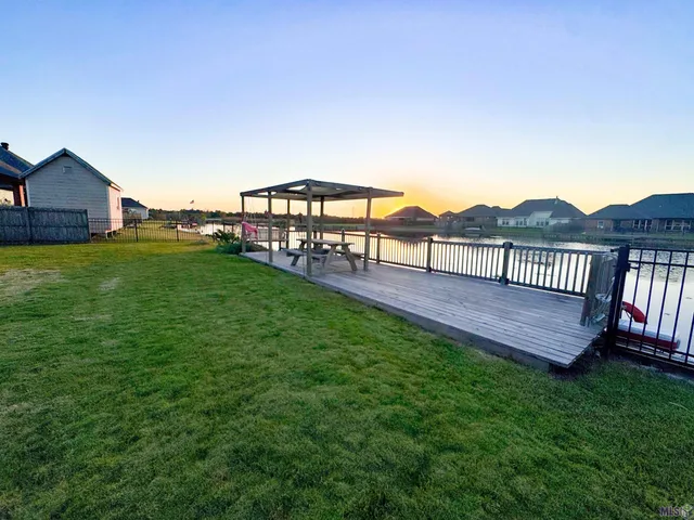 $485,000 | 326 Ravensaide Drive, Houma, LA 70360