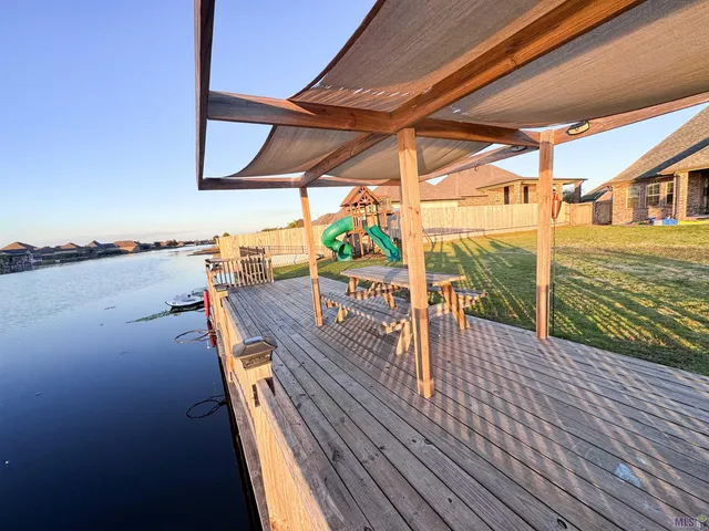 $485,000 | 326 Ravensaide Drive, Houma, LA 70360