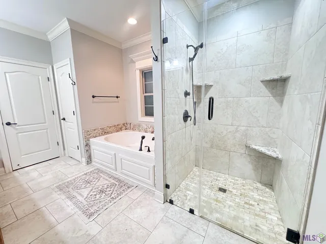 $485,000 | 326 Ravensaide Drive, Houma, LA 70360