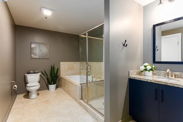 $475,000 | 222 Broadway, Unit 712, Oakland, CA 94607