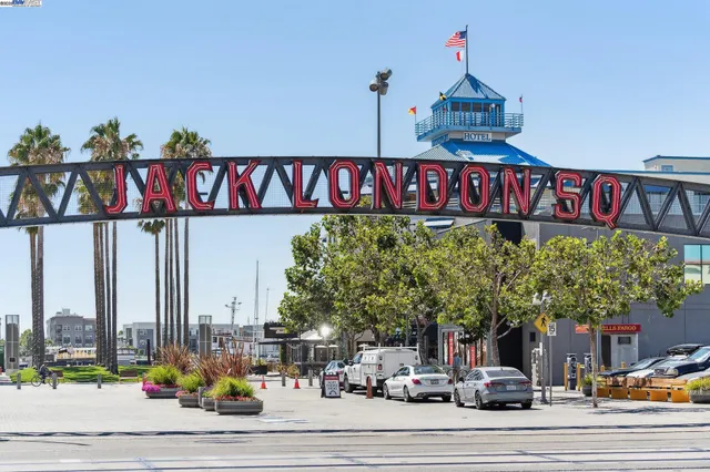 $475,000 | 222 Broadway, Unit 712, Oakland, CA 94607