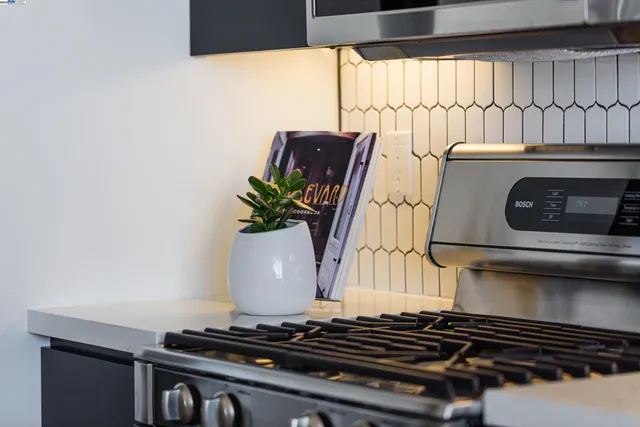 $475,000 | 222 Broadway, Unit 712, Oakland, CA 94607