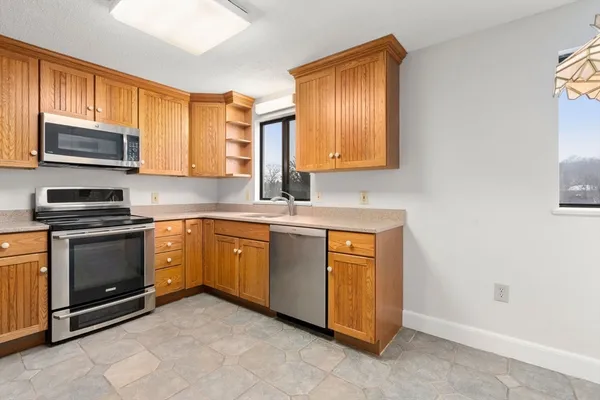 $435,000 | 65 Lake Avenue, Unit 510, Worcester, MA 01604