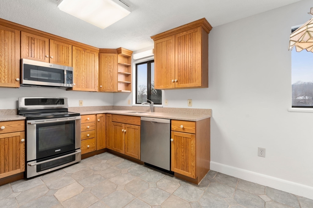 65 Lake Avenue, Unit 510 Worcester, MA 01604 - Photo 18 of 33