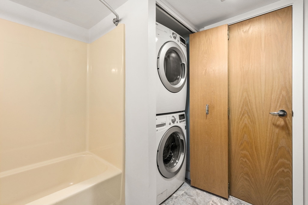 65 Lake Avenue, Unit 510 Worcester, MA 01604 - Photo 24 of 33