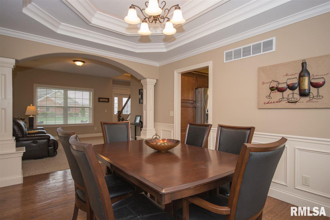 1621 Autumn Ridge Washington, IL 61571 - Photo 10 of 36 Gallery Image 10