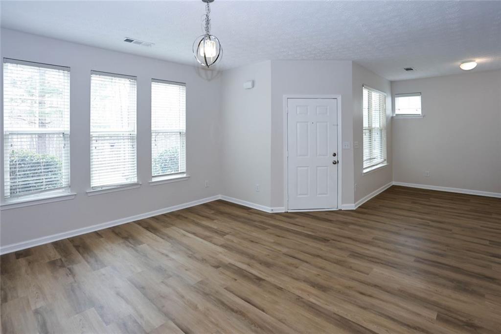 4691 Highpoint Lane Atlanta, GA 30349 - Photo 4 of 23