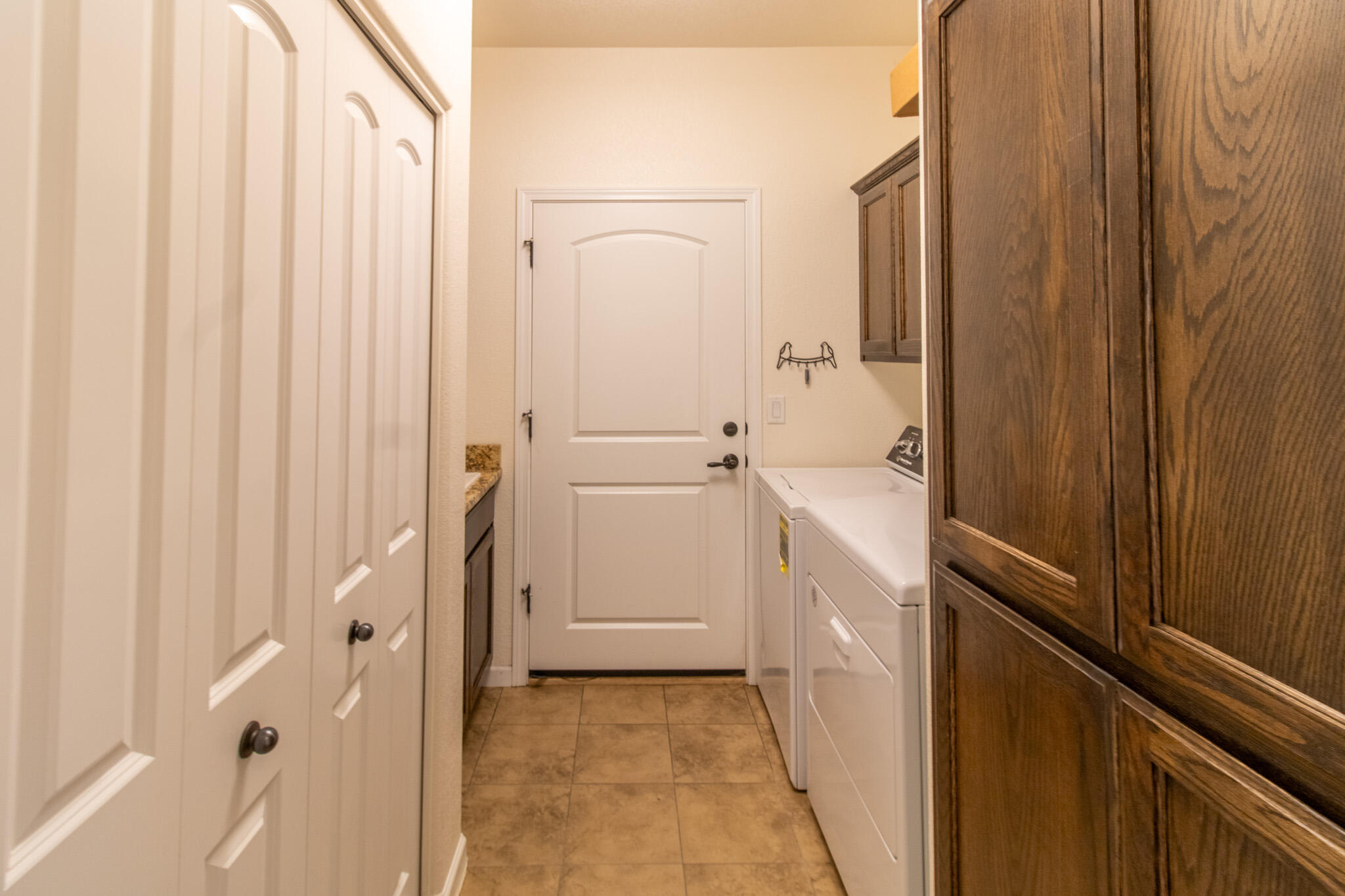 337 Cedar Ridge Drive Cave Junction, OR 97523 - Photo 21 of 56 a bathroom with a sink and a mirror