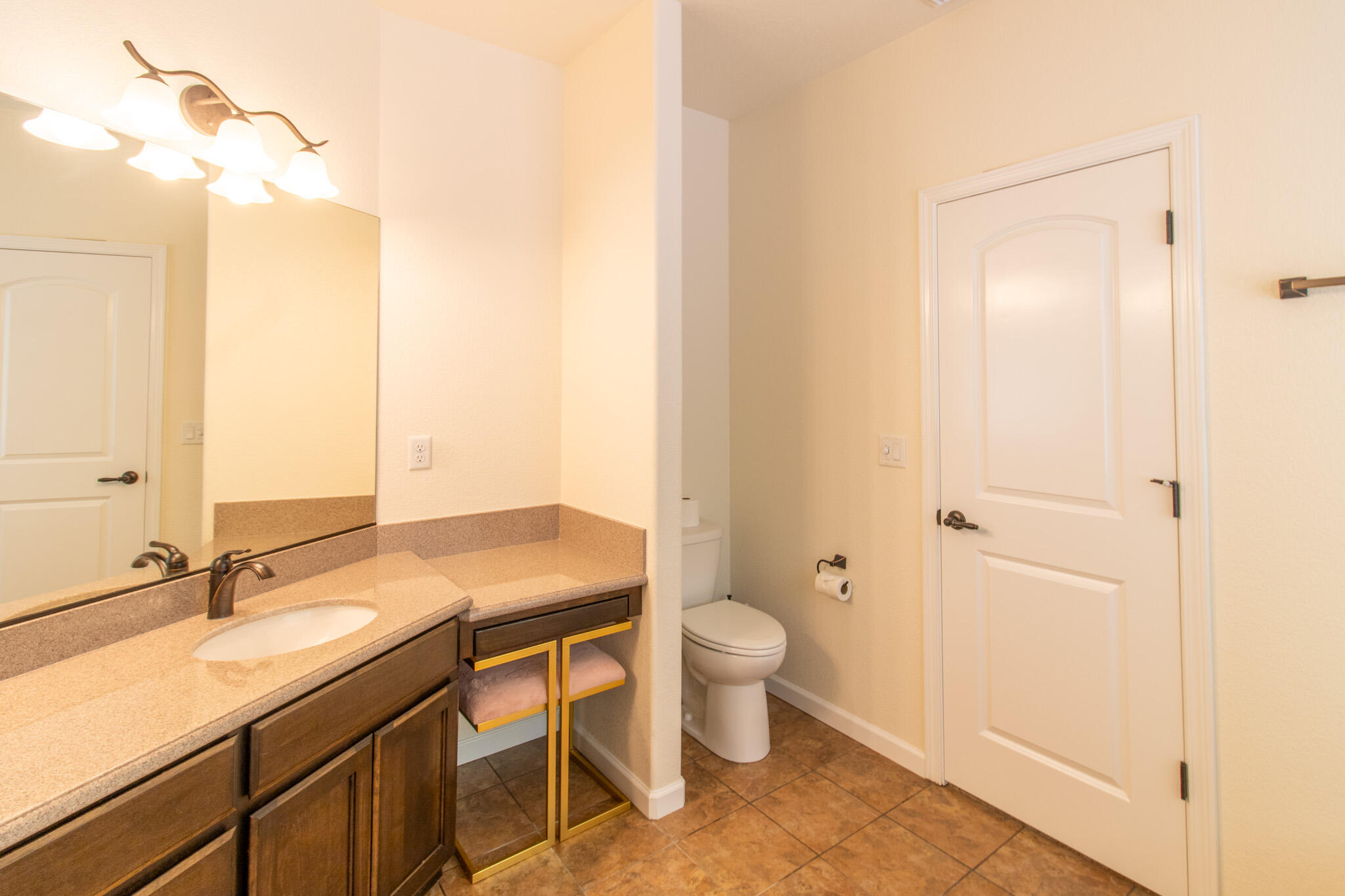 337 Cedar Ridge Drive Cave Junction, OR 97523 - Photo 29 of 56 a bathroom with a granite countertop sink toilet and shower
