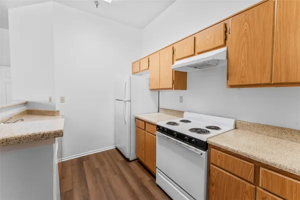 $2,300 | 27221 Paseo Espada, San Juan Capistrano, CA 92675