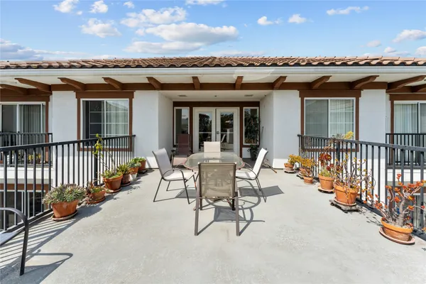 $2,300 | 27221 Paseo Espada, San Juan Capistrano, CA 92675