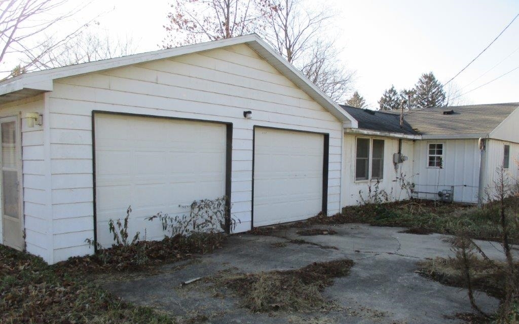 1419 Franklin Avenue Rochester, IN 46975 - Photo 3 of 8