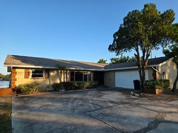$3,150 | 2111 North Keene Road, Clearwater, FL 33763