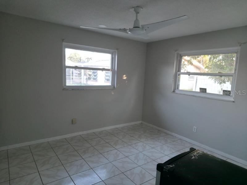 2111 North Keene Road Clearwater, FL 33763 - Photo 18 of 35 a view of room with window