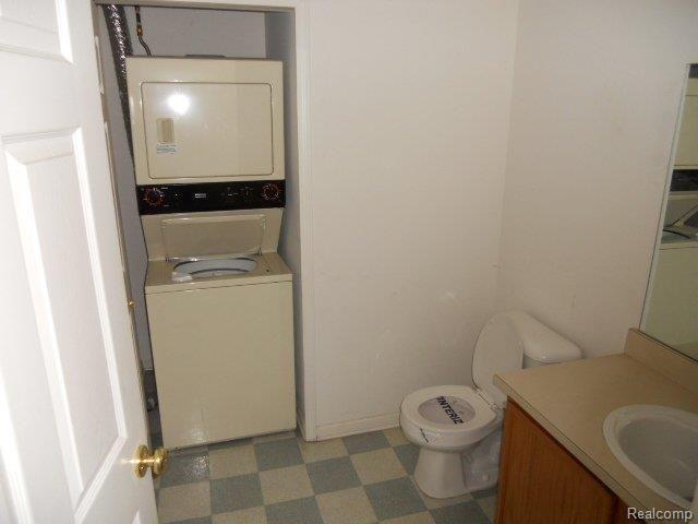 4334 Schaefer Road, Unit 29 Dearborn, MI 48126 - Photo 7 of 9 DSCN0356