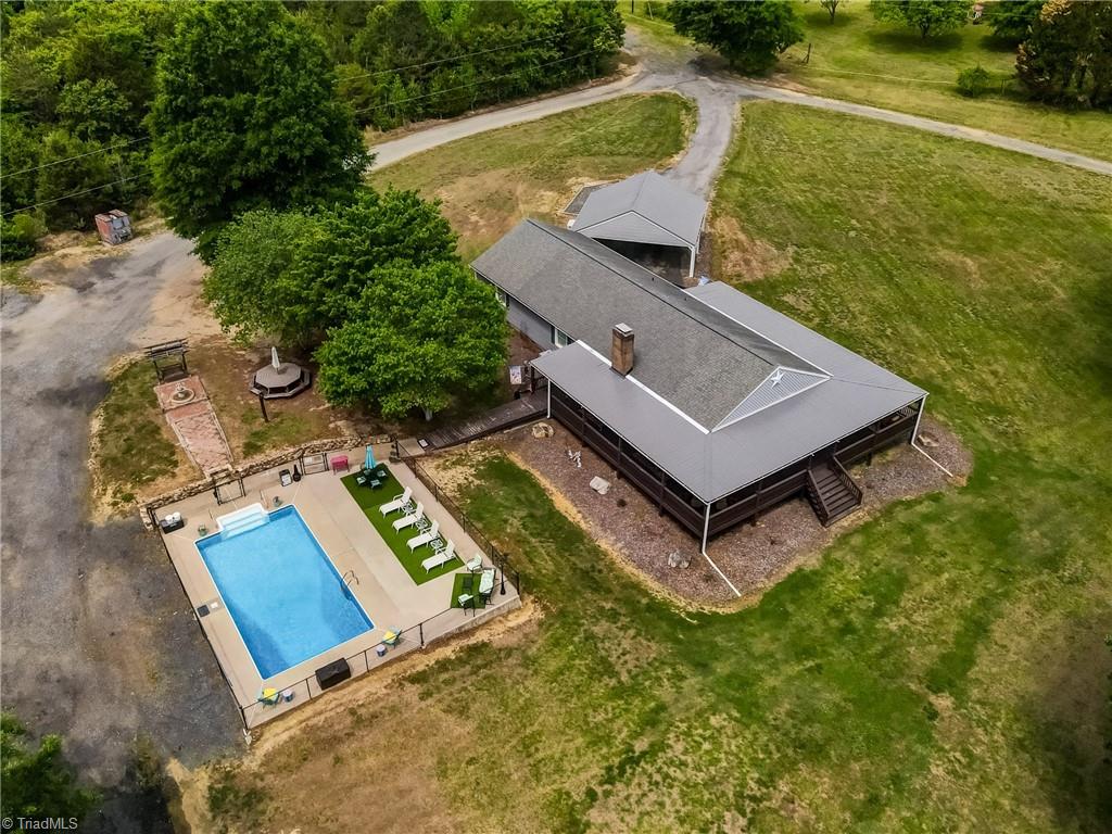 6591 & 6591-a Coltrane Mill Road Greensboro, NC 27406 - Photo 7 of 49