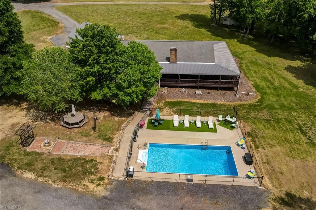 6591 & 6591-a Coltrane Mill Road Greensboro, NC 27406 - Photo 10 of 49