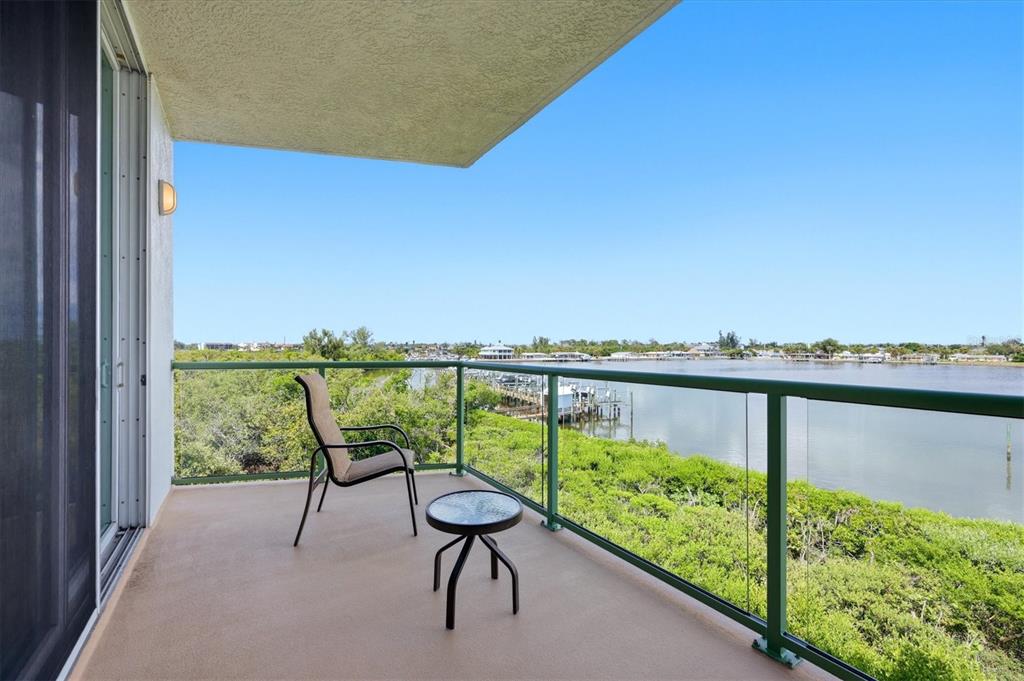 1375 Beach Road, Unit 210 & SLIP 21 Englewood, FL 34223 - Photo 33 of 43 Gallery Image 33