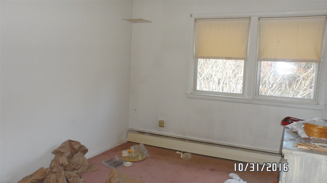 80 Old Deerfield Road Candia, NH 03034 - Photo 5 of 12