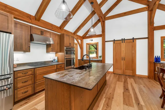 $1,498,000 | 31 Cave Mountain Road, Bartlett, NH 03812